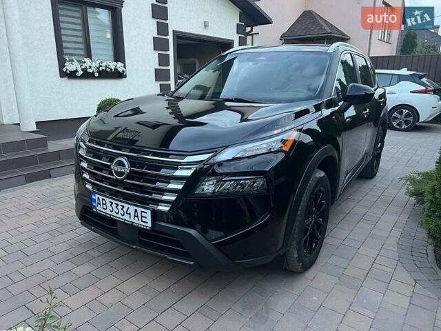 Черный Ниссан Rogue, объемом двигателя 1.5 л и пробегом 4 тыс. км за 30500 $, фото 1 на Automoto.ua