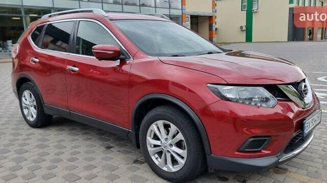 Красный Ниссан Rogue, объемом двигателя 2.49 л и пробегом 131 тыс. км за 14500 $, фото 1 на Automoto.ua