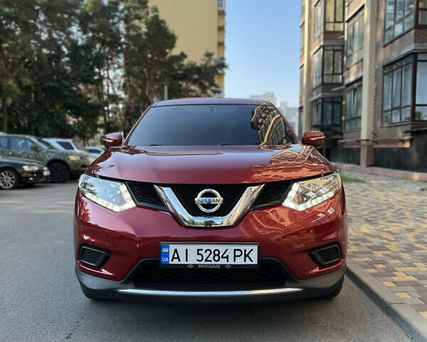 Красный Ниссан Rogue, объемом двигателя 2.49 л и пробегом 195 тыс. км за 10300 $, фото 1 на Automoto.ua