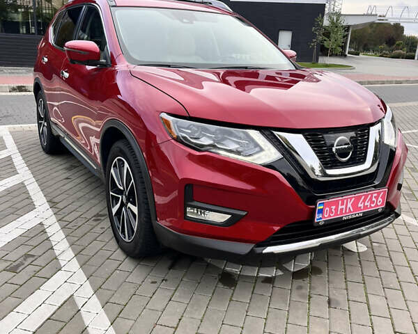 Красный Ниссан Rogue, объемом двигателя 2.5 л и пробегом 177 тыс. км за 17000 $, фото 1 на Automoto.ua