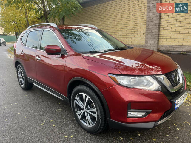 Красный Ниссан Rogue, объемом двигателя 2.5 л и пробегом 132 тыс. км за 16900 $, фото 1 на Automoto.ua