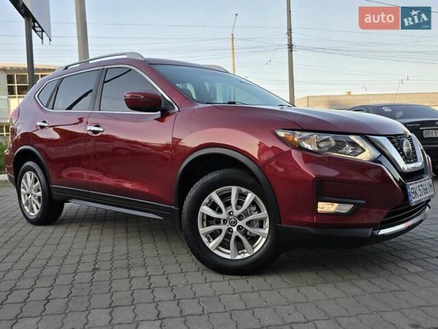 Красный Ниссан Rogue, объемом двигателя 2.5 л и пробегом 203 тыс. км за 12999 $, фото 1 на Automoto.ua