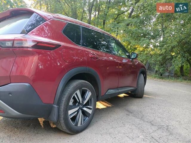 Красный Ниссан Rogue, объемом двигателя 1.5 л и пробегом 53 тыс. км за 22950 $, фото 1 на Automoto.ua