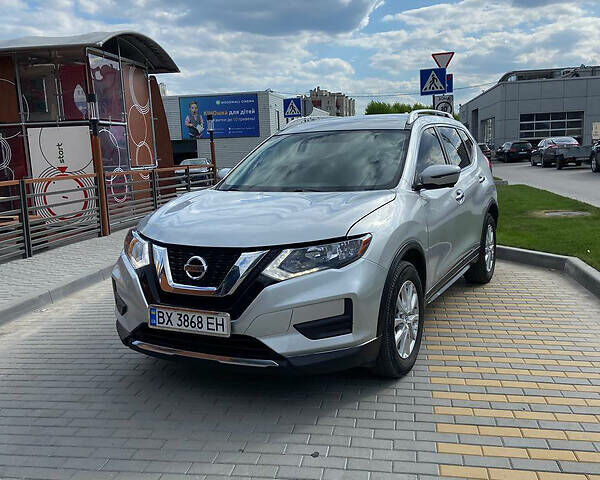 Ниссан Rogue, объемом двигателя 2.5 л и пробегом 72 тыс. км за 17999 $, фото 1 на Automoto.ua