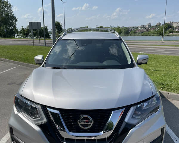 Ниссан Rogue, объемом двигателя 2.5 л и пробегом 130 тыс. км за 15700 $, фото 1 на Automoto.ua