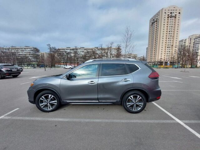 Серый Ниссан Rogue, объемом двигателя 2.5 л и пробегом 120 тыс. км за 16800 $, фото 1 на Automoto.ua