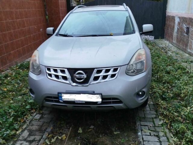 Ниссан Rogue 2013 в Черновцах на Automoto.ua Серый Ниссан Rogue, объемом двигателя 2 л и пробегом 150 тыс. км за 10000 $, фото 1 на Automoto.ua