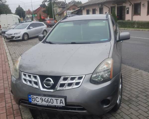 Серый Ниссан Rogue, объемом двигателя 2.5 л и пробегом 200 тыс. км за 8700 $, фото 1 на Automoto.ua