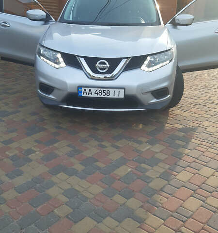 Серый Ниссан Rogue, объемом двигателя 2.5 л и пробегом 175 тыс. км за 11500 $, фото 1 на Automoto.ua