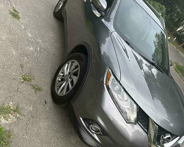 Ніссан Rogue 2014 у Києві на Automoto.ua Сірий Ніссан Rogue, об'ємом двигуна 2.5 л та пробігом 200 тис. км за 15000 $, фото 1 на Automoto.ua