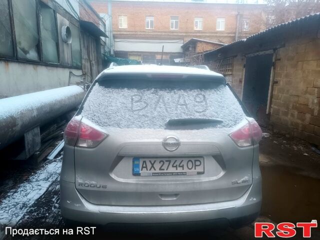 Серый Ниссан Rogue, объемом двигателя 2.5 л и пробегом 159 тыс. км за 13500 $, фото 1 на Automoto.ua