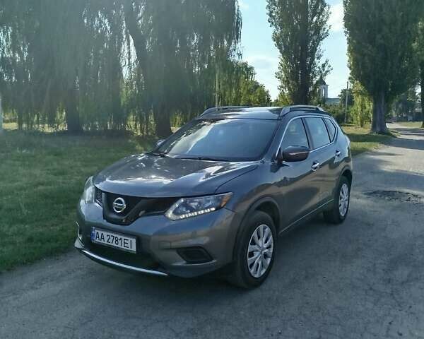 Серый Ниссан Rogue, объемом двигателя 2.5 л и пробегом 196 тыс. км за 11300 $, фото 1 на Automoto.ua