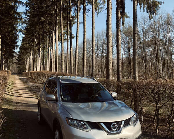 Сірий Ніссан Rogue, об'ємом двигуна 2.5 л та пробігом 157 тис. км за 13500 $, фото 1 на Automoto.ua