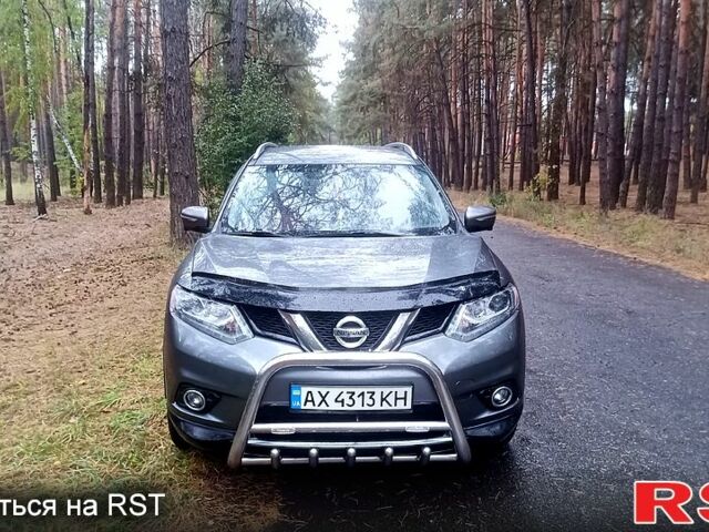 Серый Ниссан Rogue, объемом двигателя 2.5 л и пробегом 146 тыс. км за 13200 $, фото 1 на Automoto.ua