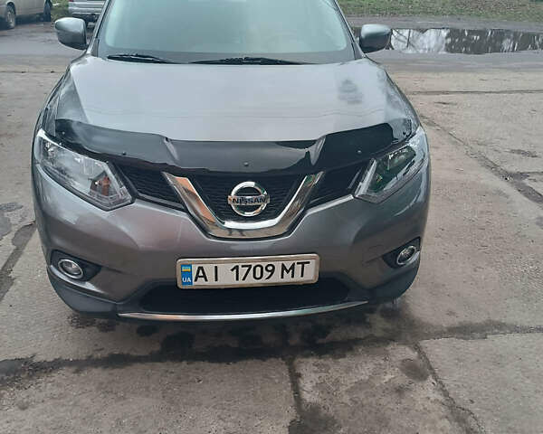 Серый Ниссан Rogue, объемом двигателя 2.5 л и пробегом 137 тыс. км за 11550 $, фото 1 на Automoto.ua