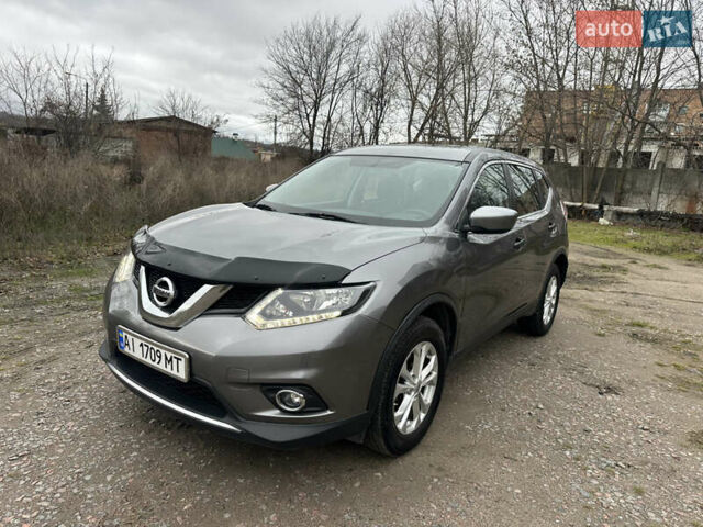 Сірий Ніссан Rogue, об'ємом двигуна 2.49 л та пробігом 135 тис. км за 12000 $, фото 1 на Automoto.ua