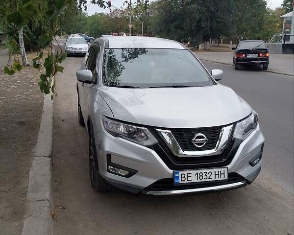 Серый Ниссан Rogue, объемом двигателя 2.49 л и пробегом 137 тыс. км за 11700 $, фото 1 на Automoto.ua