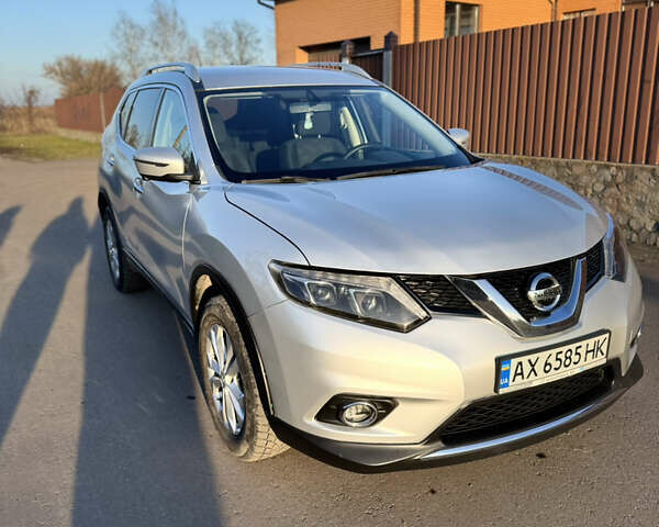 Серый Ниссан Rogue, объемом двигателя 2.49 л и пробегом 157 тыс. км за 13700 $, фото 1 на Automoto.ua