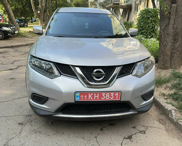 Серый Ниссан Rogue, объемом двигателя 2.5 л и пробегом 150 тыс. км за 11499 $, фото 1 на Automoto.ua