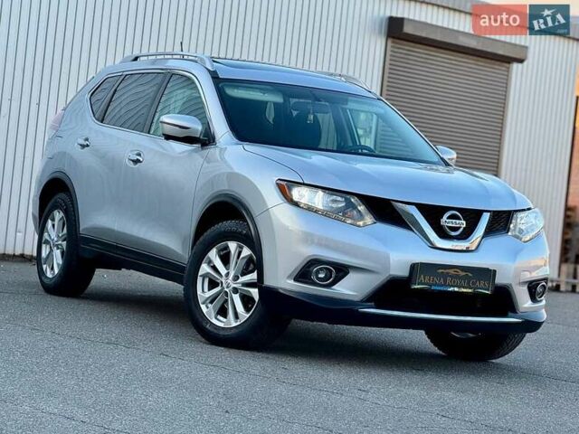 Серый Ниссан Rogue, объемом двигателя 2.5 л и пробегом 113 тыс. км за 13500 $, фото 1 на Automoto.ua