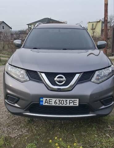 Серый Ниссан Rogue, объемом двигателя 2.5 л и пробегом 112 тыс. км за 12500 $, фото 1 на Automoto.ua