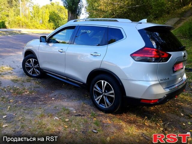 Серый Ниссан Rogue, объемом двигателя 2.5 л и пробегом 159 тыс. км за 14100 $, фото 1 на Automoto.ua