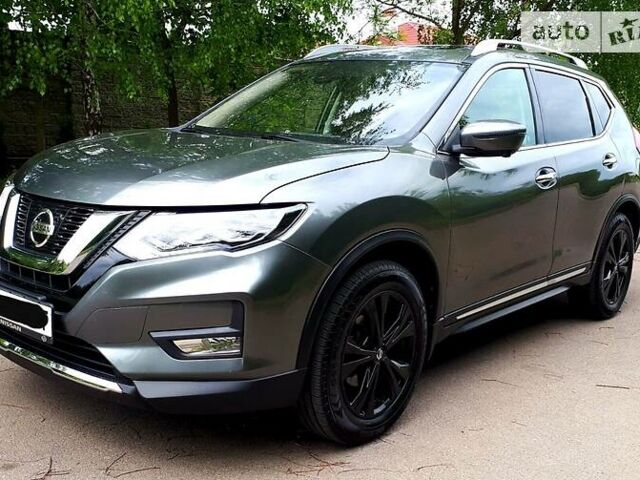 Сірий Ніссан Rogue, об'ємом двигуна 2.5 л та пробігом 90 тис. км за 19300 $, фото 1 на Automoto.ua