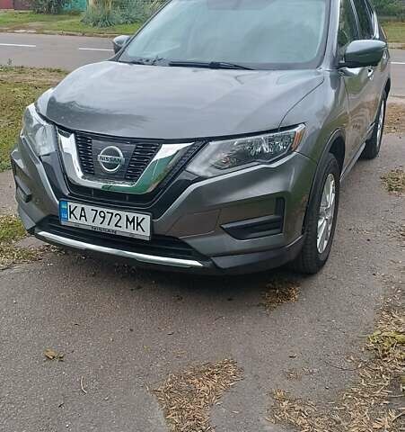 Серый Ниссан Rogue, объемом двигателя 2.49 л и пробегом 136 тыс. км за 14300 $, фото 1 на Automoto.ua