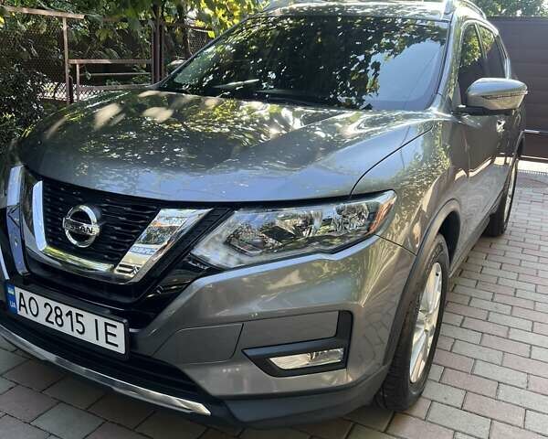 Сірий Ніссан Rogue, об'ємом двигуна 2.49 л та пробігом 140 тис. км за 15500 $, фото 1 на Automoto.ua