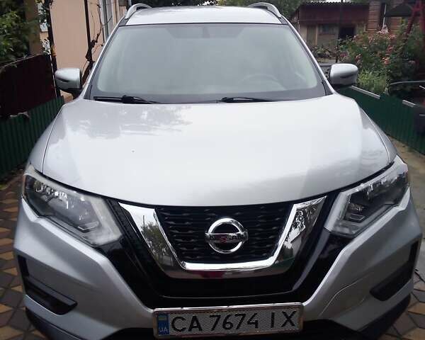 Сірий Ніссан Rogue, об'ємом двигуна 2.49 л та пробігом 115 тис. км за 16500 $, фото 1 на Automoto.ua