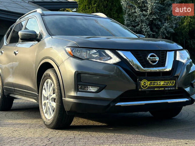 Сірий Ніссан Rogue, об'ємом двигуна 2.5 л та пробігом 182 тис. км за 13999 $, фото 1 на Automoto.ua