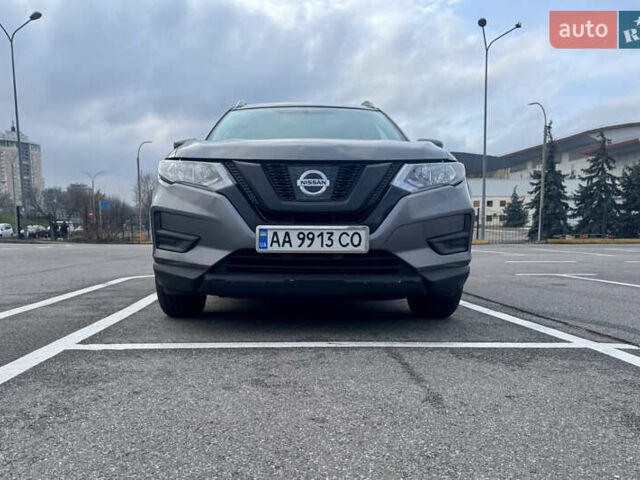 Серый Ниссан Rogue, объемом двигателя 2.49 л и пробегом 154 тыс. км за 13700 $, фото 1 на Automoto.ua