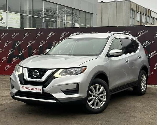 Серый Ниссан Rogue, объемом двигателя 2.5 л и пробегом 117 тыс. км за 14900 $, фото 1 на Automoto.ua