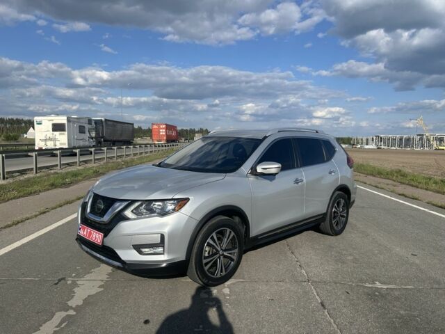 Серый Ниссан Rogue, объемом двигателя 2.49 л и пробегом 112 тыс. км за 15700 $, фото 1 на Automoto.ua