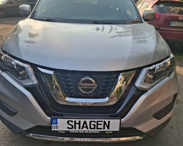 Серый Ниссан Rogue, объемом двигателя 2.5 л и пробегом 160 тыс. км за 15700 $, фото 1 на Automoto.ua