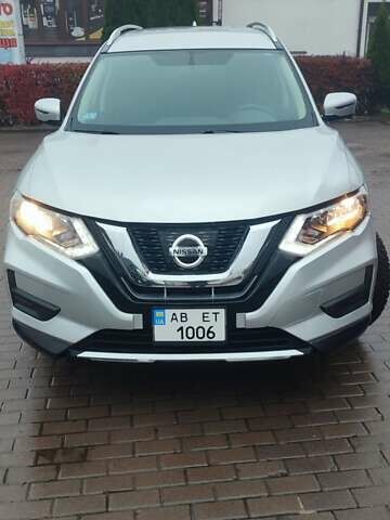 Серый Ниссан Rogue, объемом двигателя 2.49 л и пробегом 78 тыс. км за 17200 $, фото 1 на Automoto.ua