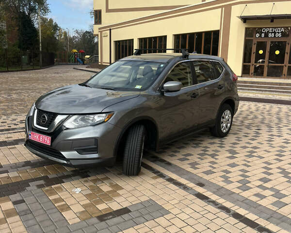 Сірий Ніссан Rogue, об'ємом двигуна 2.49 л та пробігом 120 тис. км за 14000 $, фото 1 на Automoto.ua