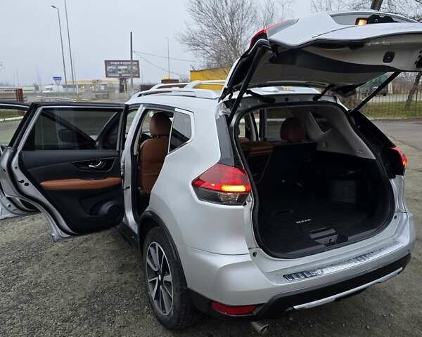 Серый Ниссан Rogue, объемом двигателя 2.49 л и пробегом 100 тыс. км за 17300 $, фото 1 на Automoto.ua