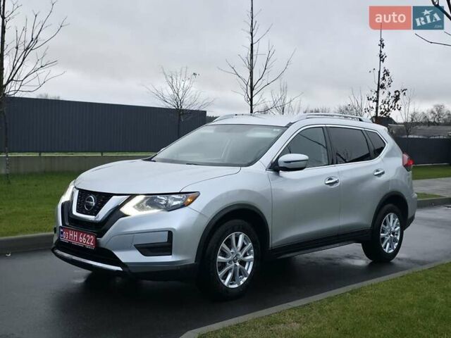 Серый Ниссан Rogue, объемом двигателя 2.49 л и пробегом 189 тыс. км за 13800 $, фото 1 на Automoto.ua
