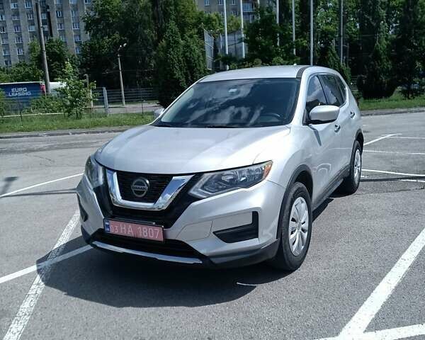 Сірий Ніссан Rogue, об'ємом двигуна 2.49 л та пробігом 150 тис. км за 14000 $, фото 1 на Automoto.ua