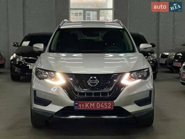 Серый Ниссан Rogue, объемом двигателя 2.5 л и пробегом 125 тыс. км за 15499 $, фото 1 на Automoto.ua
