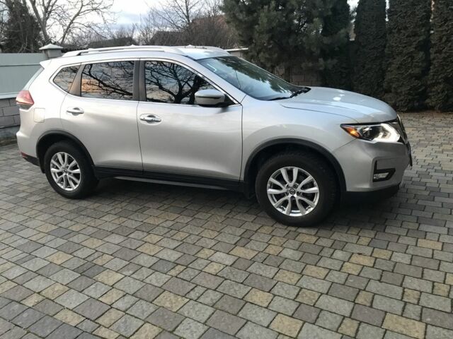 Серый Ниссан Rogue, объемом двигателя 2.5 л и пробегом 42 тыс. км за 16500 $, фото 1 на Automoto.ua