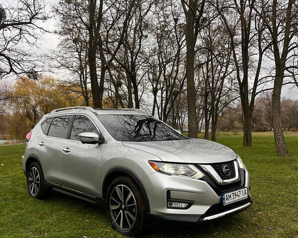 Серый Ниссан Rogue, объемом двигателя 2.49 л и пробегом 138 тыс. км за 16499 $, фото 1 на Automoto.ua