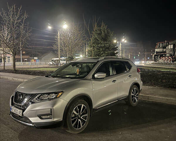 Серый Ниссан Rogue, объемом двигателя 2.49 л и пробегом 54 тыс. км за 28900 $, фото 1 на Automoto.ua