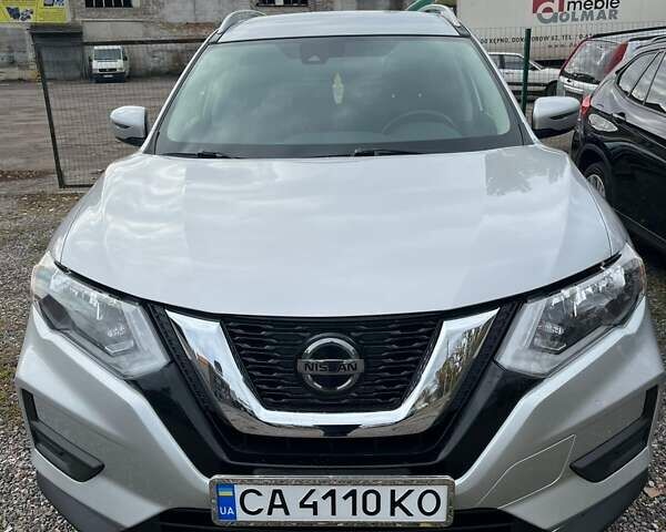 Серый Ниссан Rogue, объемом двигателя 2.49 л и пробегом 123 тыс. км за 15800 $, фото 1 на Automoto.ua