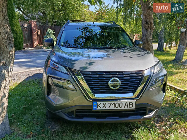 Сірий Ніссан Rogue, об'ємом двигуна 2.49 л та пробігом 77 тис. км за 23700 $, фото 1 на Automoto.ua