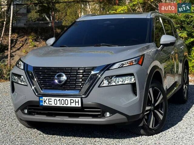 Серый Ниссан Rogue, объемом двигателя 2.49 л и пробегом 65 тыс. км за 28000 $, фото 1 на Automoto.ua