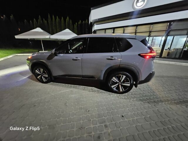 Серый Ниссан Rogue, объемом двигателя 2.5 л и пробегом 65 тыс. км за 26700 $, фото 1 на Automoto.ua