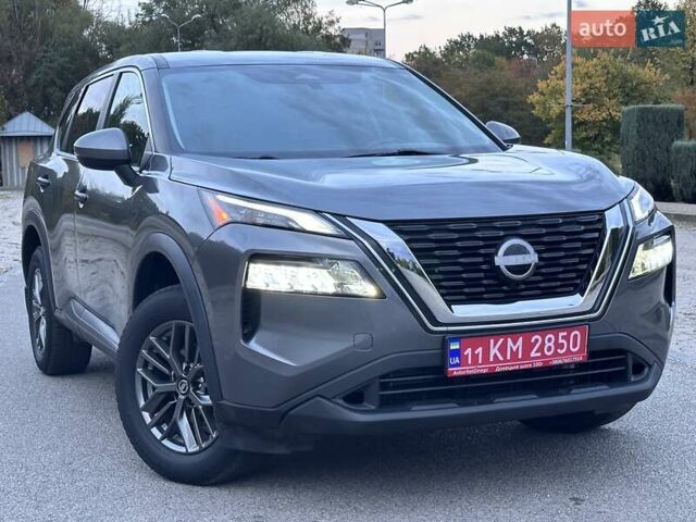 Серый Ниссан Rogue, объемом двигателя 2.5 л и пробегом 69 тыс. км за 20900 $, фото 1 на Automoto.ua