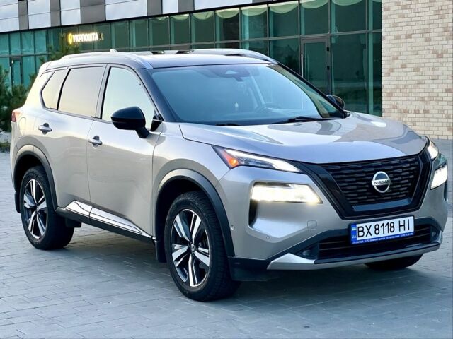 Сірий Ніссан Rogue, об'ємом двигуна 2.5 л та пробігом 148 тис. км за 27500 $, фото 1 на Automoto.ua